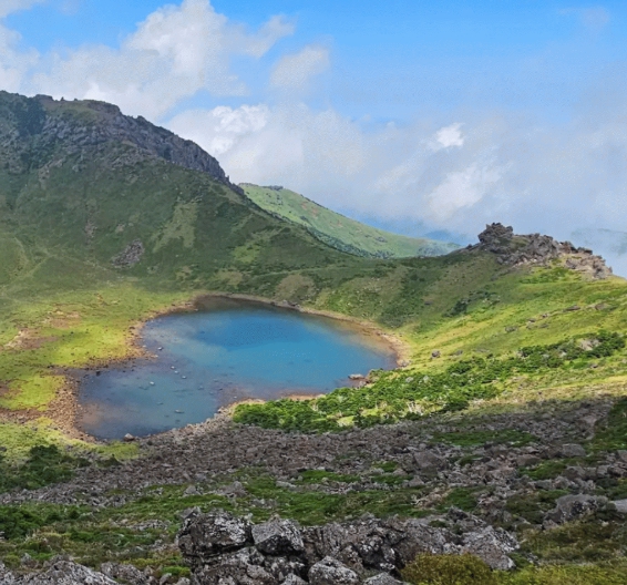 [상품코드 8591]  2박3일 - 제주도여행 [항공] 제주 한라산 등반&핵심 관광 2박3일 여행 (사우나 포함)